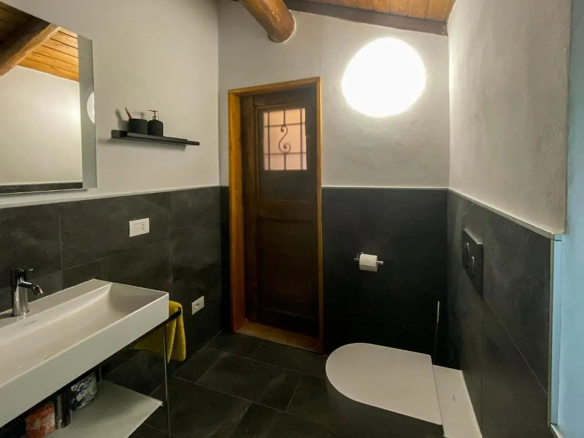 Apartment Casa Alba Livo  0*, Livo (Lombardy) Италия